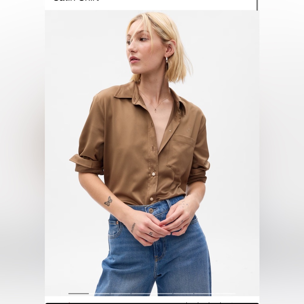 BNWT GAP Boyfriend shirt satin